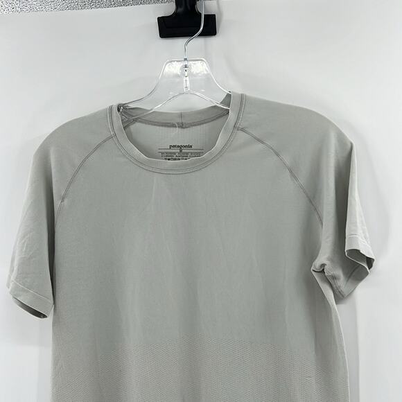 Patagonia Women's Short Sleeved Gamut Shirt - Light Gray - Medium - Picture 2 of 7